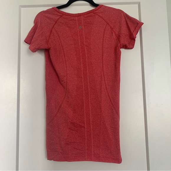 Lululemon Swiftly V-neck tee - Picture 2 of 4